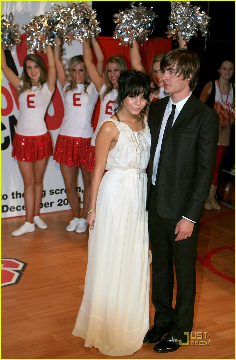 High School Musical 3 Premieres in Australia