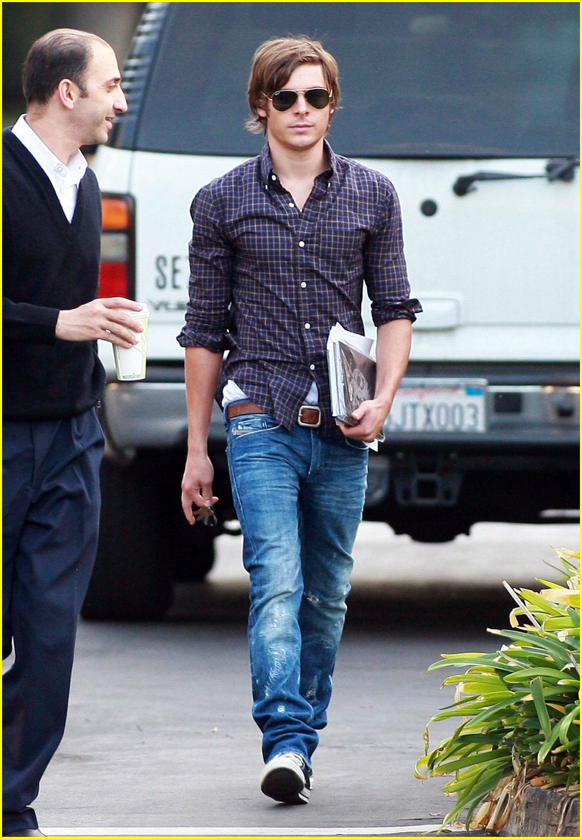 Zac Efron is a Script Stud