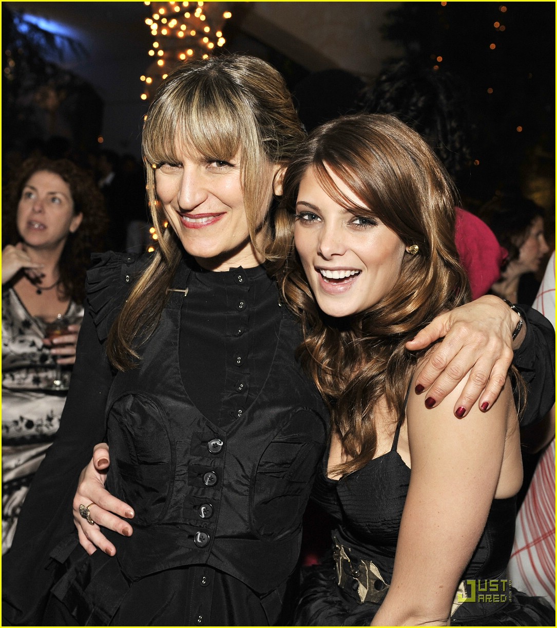 Ashley Greene Graces Twilight 
