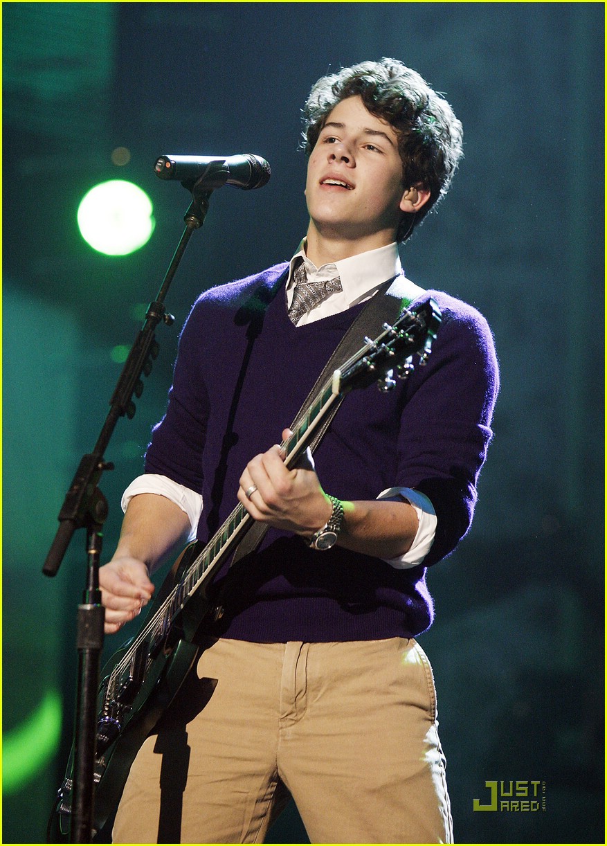 Free Jonas Brothers Concert Tonight!!!!! 