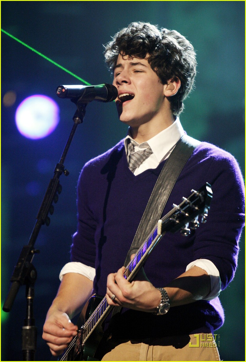 Free Jonas Brothers Concert Tonight!!!!!