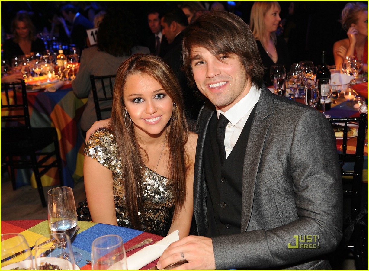 Miley Cyrus Takes Justin Gaston to the 2008 BMI Country Awards