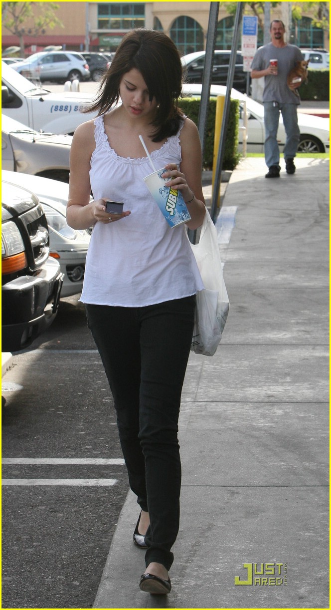 Selena Gomez is a Subway Sweetie