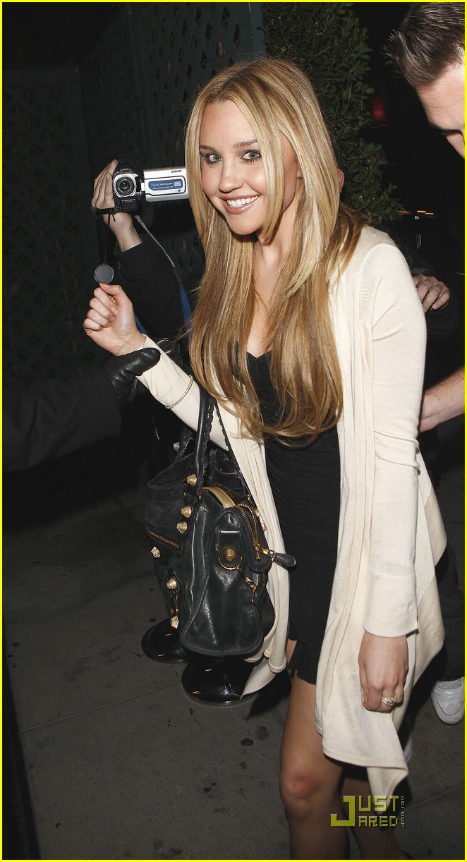 Amanda Bynes Breaks The Cycle