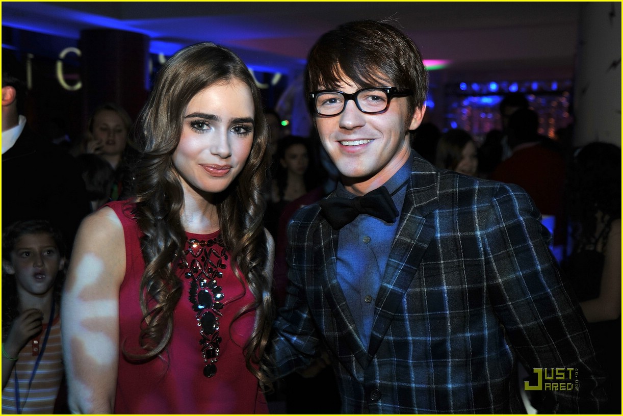 Drake Bell & Josh Peck Wish You A Merry Christmas