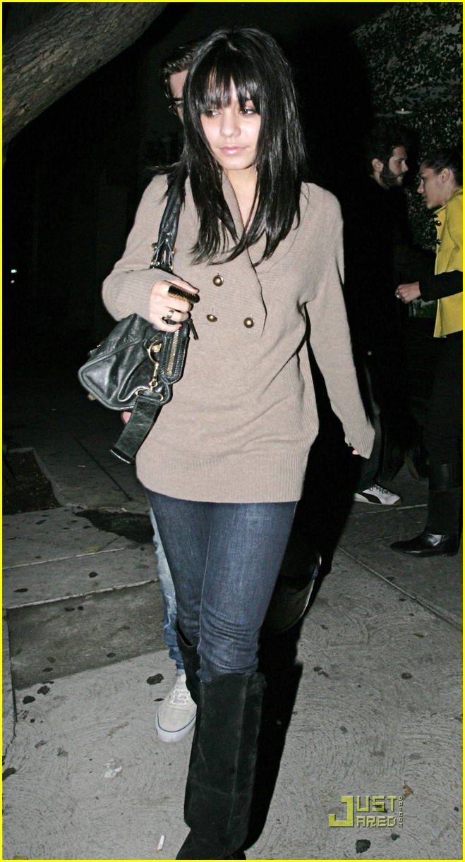 Zac Efron & Vanessa Hudgens: Barney's Buddies 