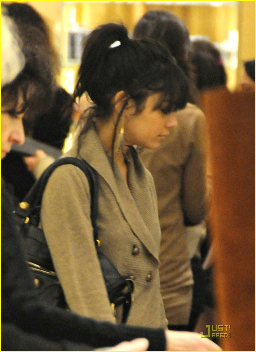 Zac Efron & Vanessa Hudgens: Barney's Buddies 