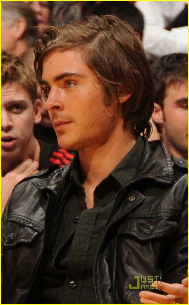 Zac & Vanessa: Let's Go Lakers!