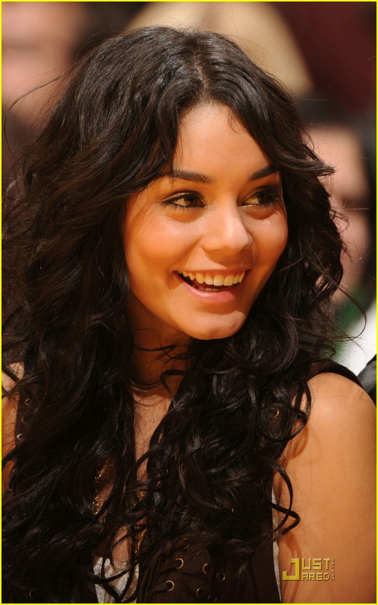 Zac & Vanessa: Let's Go Lakers!