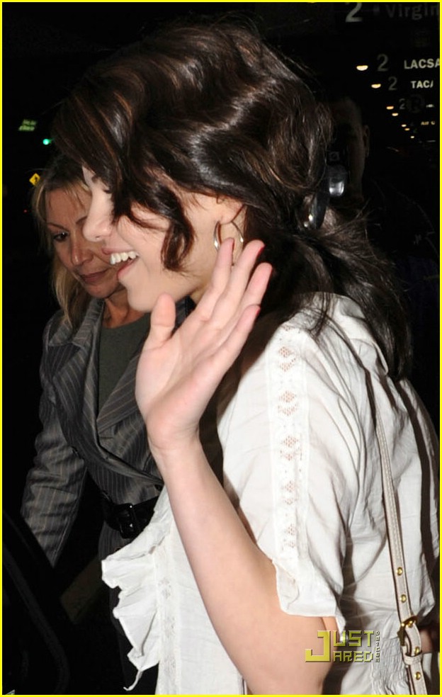 Selena Gomez is Airport Casual