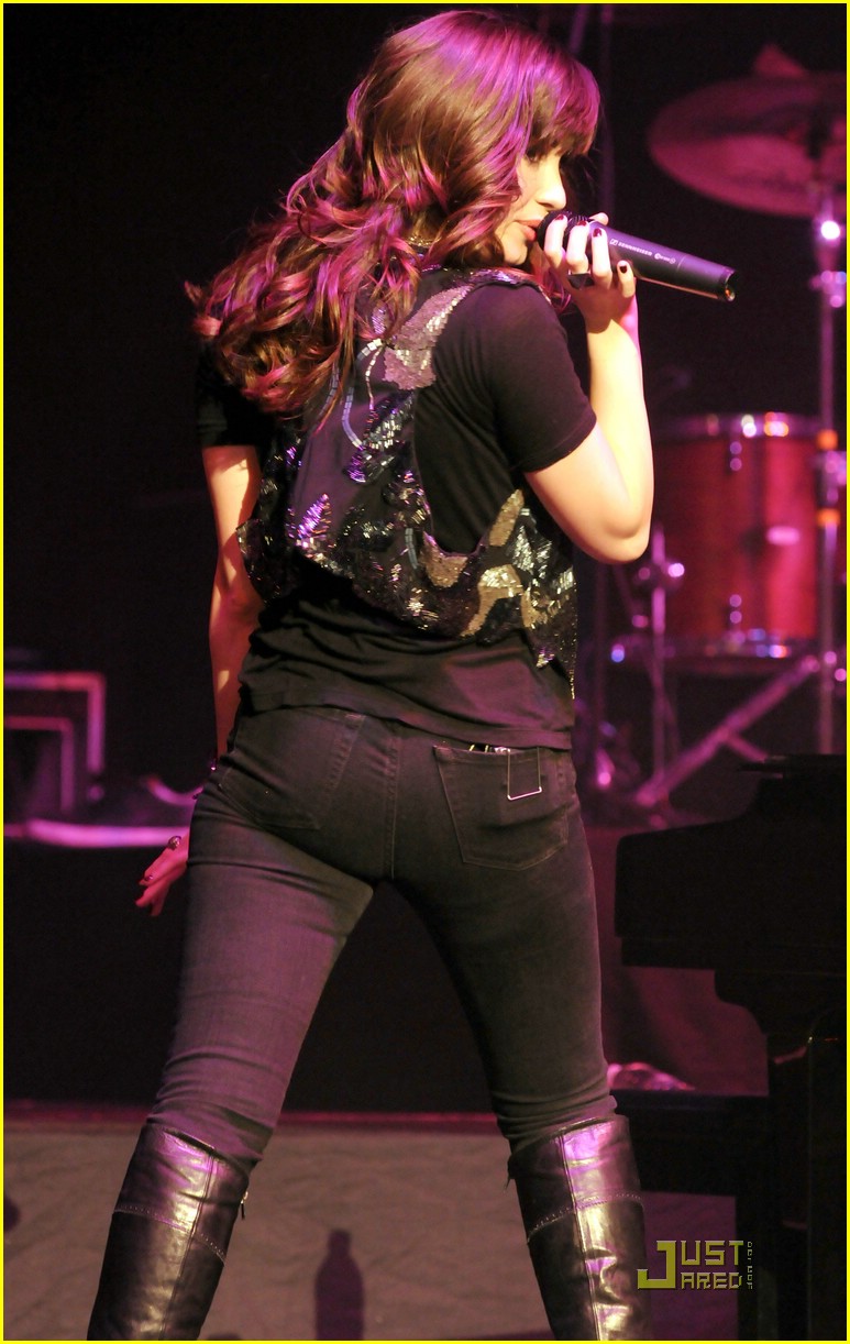 Demi Lovato Wows The Wiltern Theater