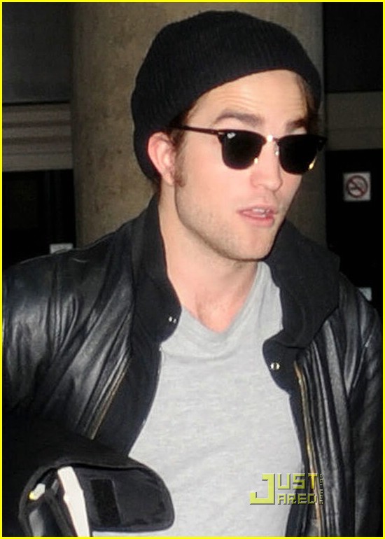 Robert Pattinson: Bundle of Books