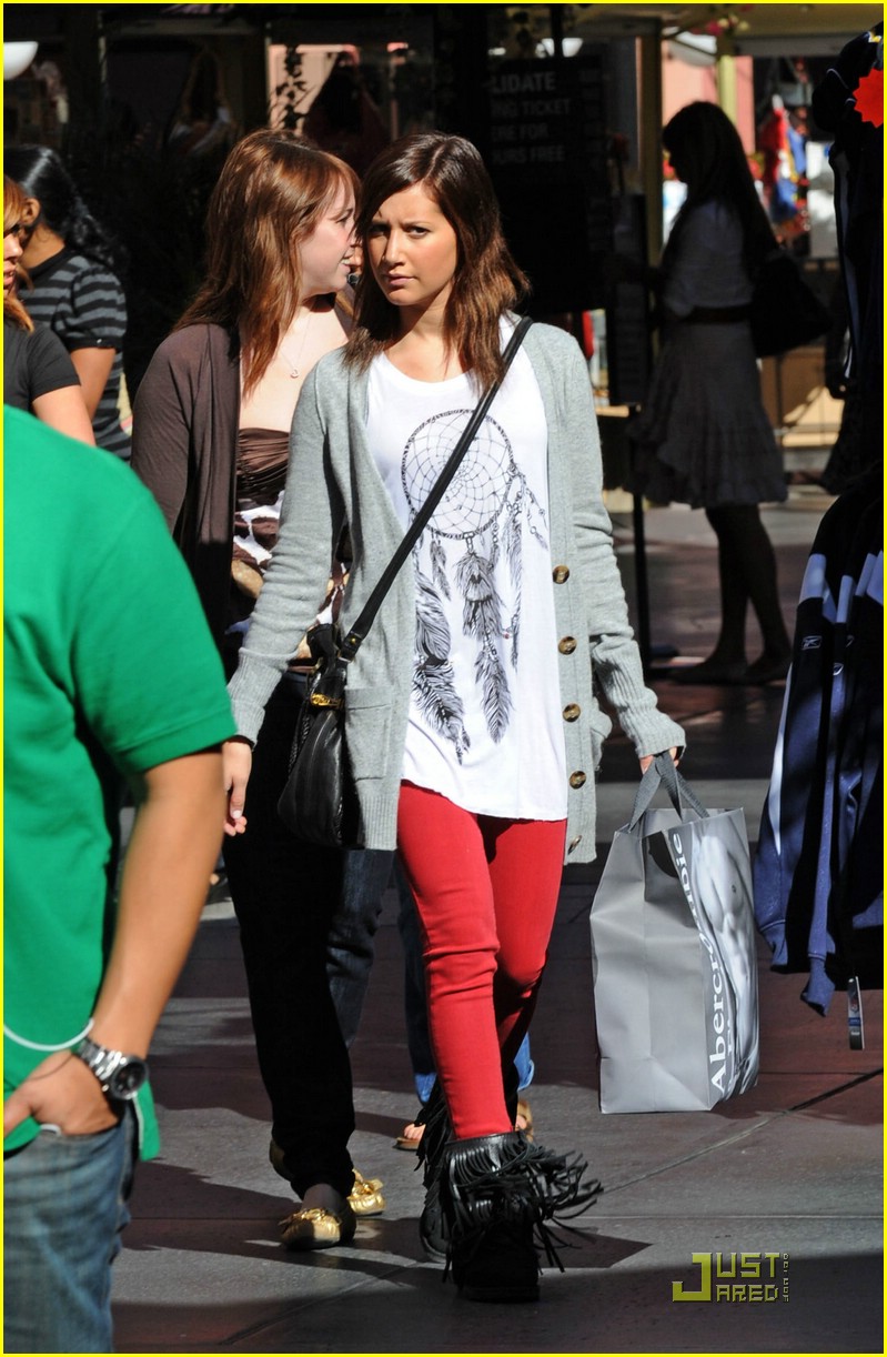 Ashley Tisdale: San Diego Shopping Spree