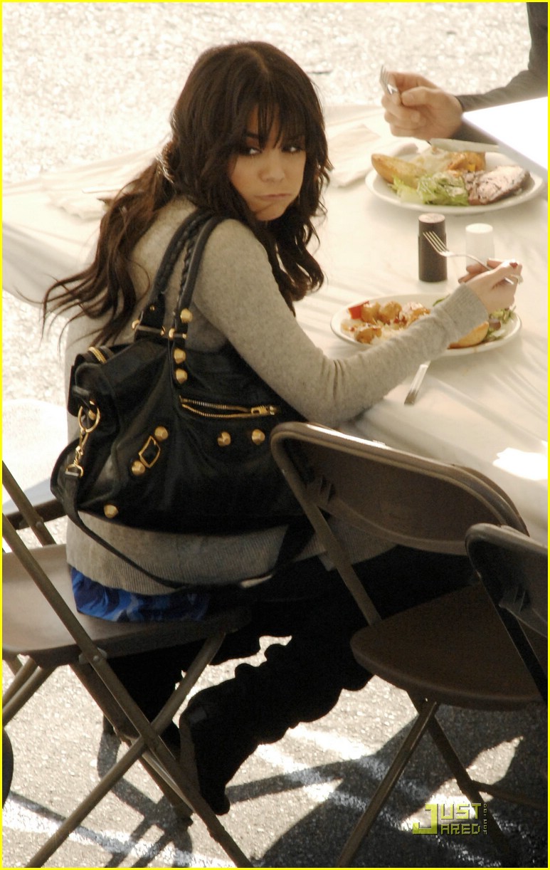 Vanessa Hudgens Shops Live At Sunset