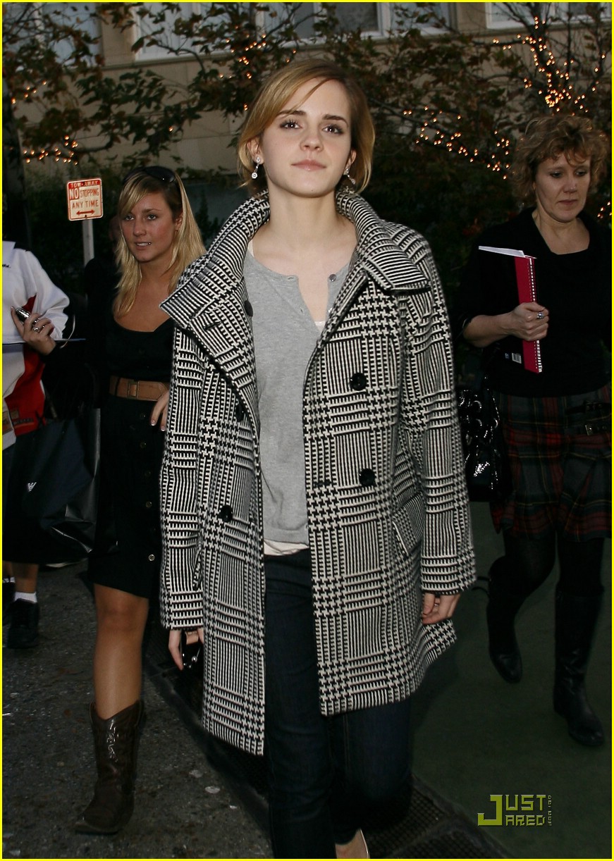 Emma Watson is Santa Monica Sweet