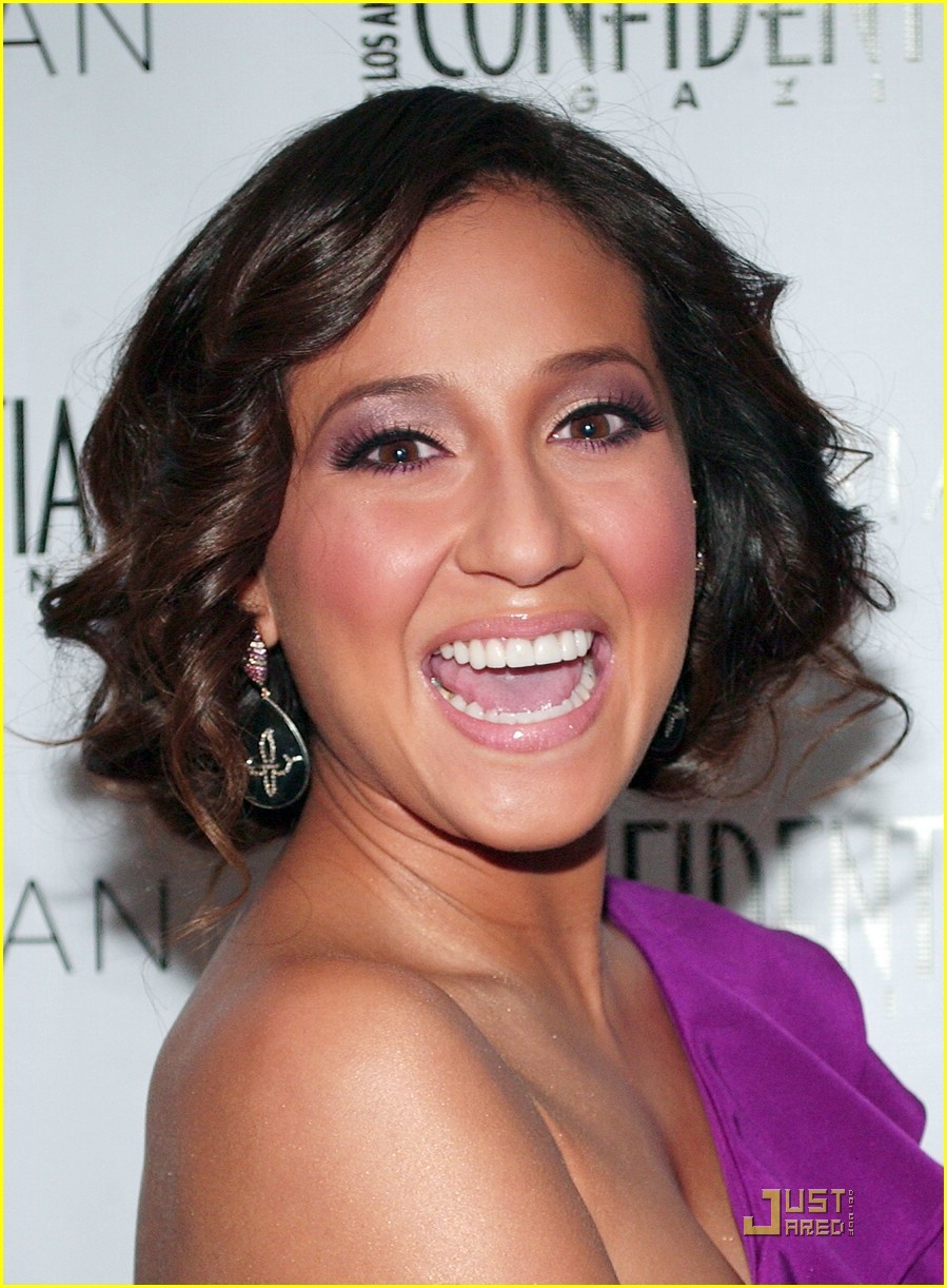 Adrienne Bailon's New Bob!