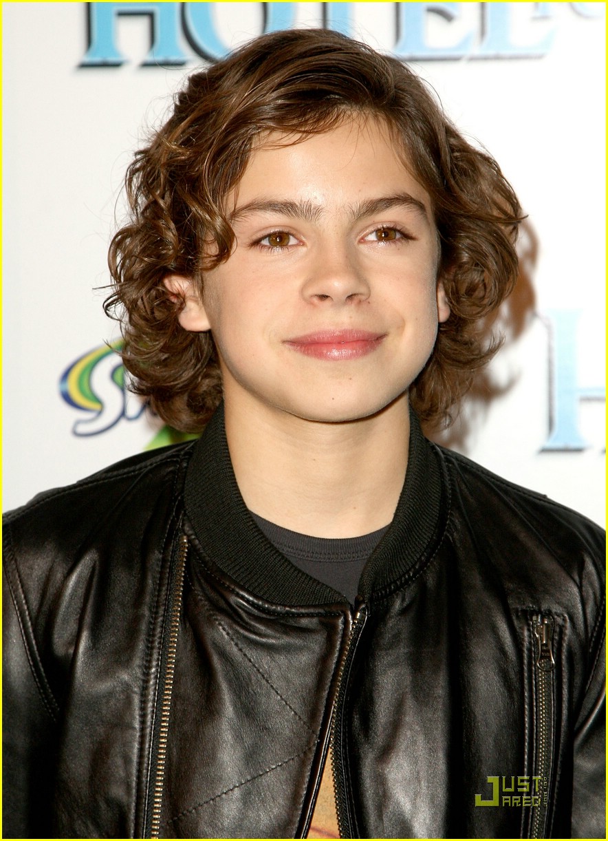 Jake T. Austin Has A Hotel For Dogs