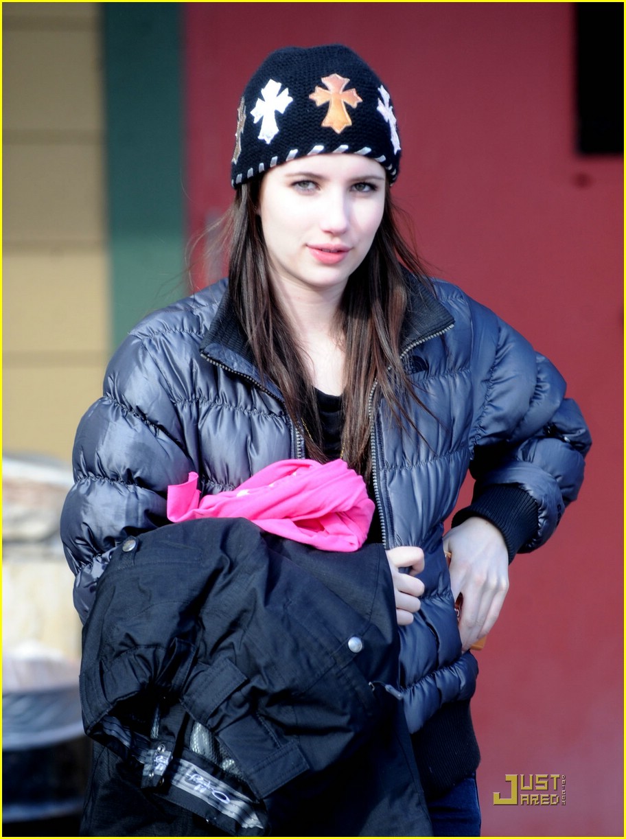Emma Roberts is Snowboarding Sweet