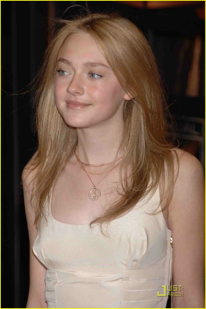 Dakota Fanning is Critic's Cute