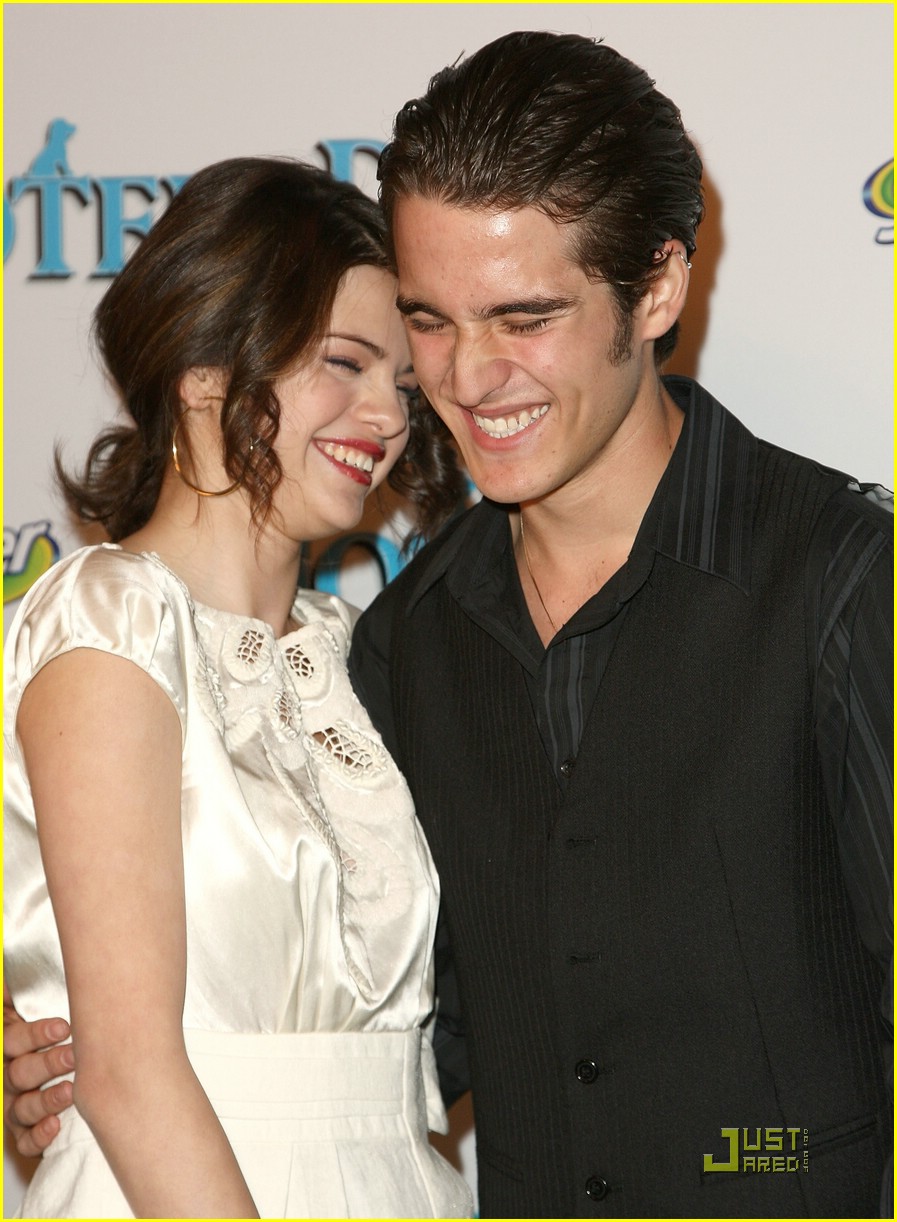 Selena Gomez & Daniel Samonas: Carpet Cuddlers