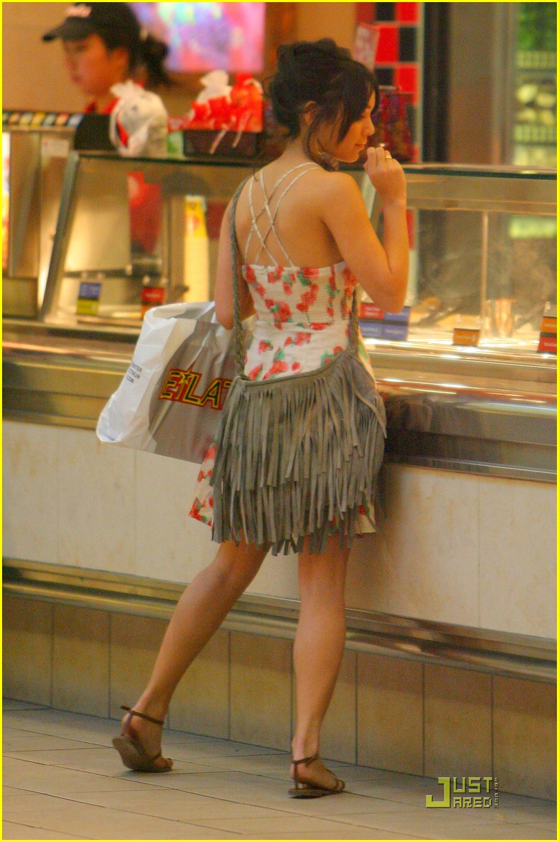 Zac & Vanessa are Katsuya Cute