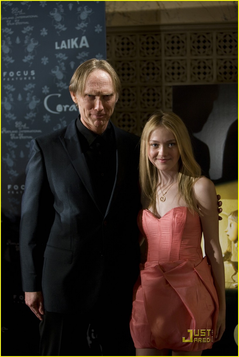 Dakota Fanning Premieres 'Coraline'