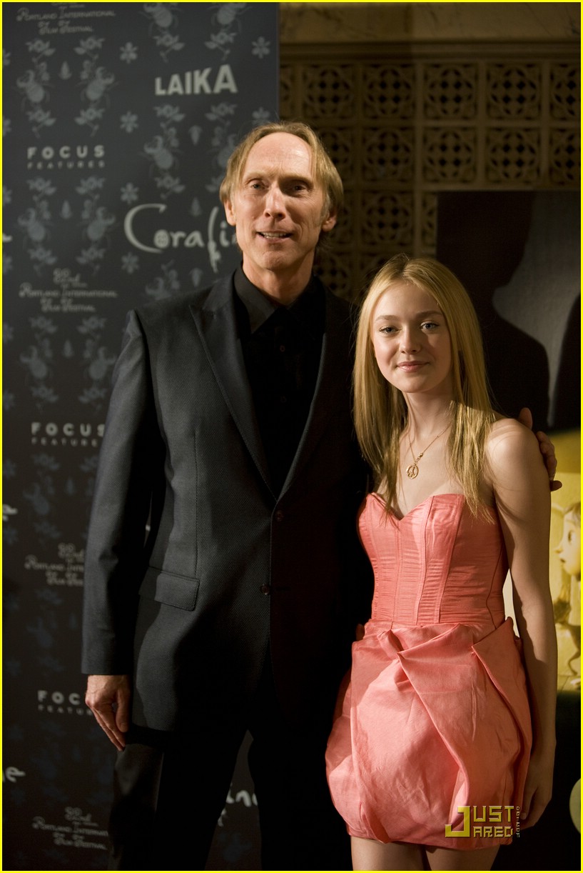 Dakota Fanning Premieres 'Coraline'