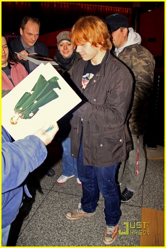 Rupert Grint Premieres 'Cherrybomb'