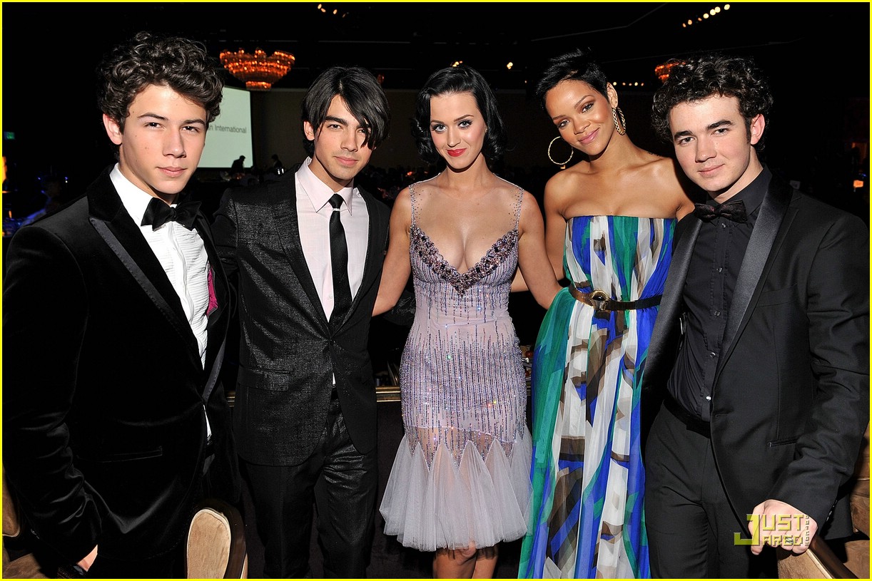 The Jonas Brothers Honor Clive Davis