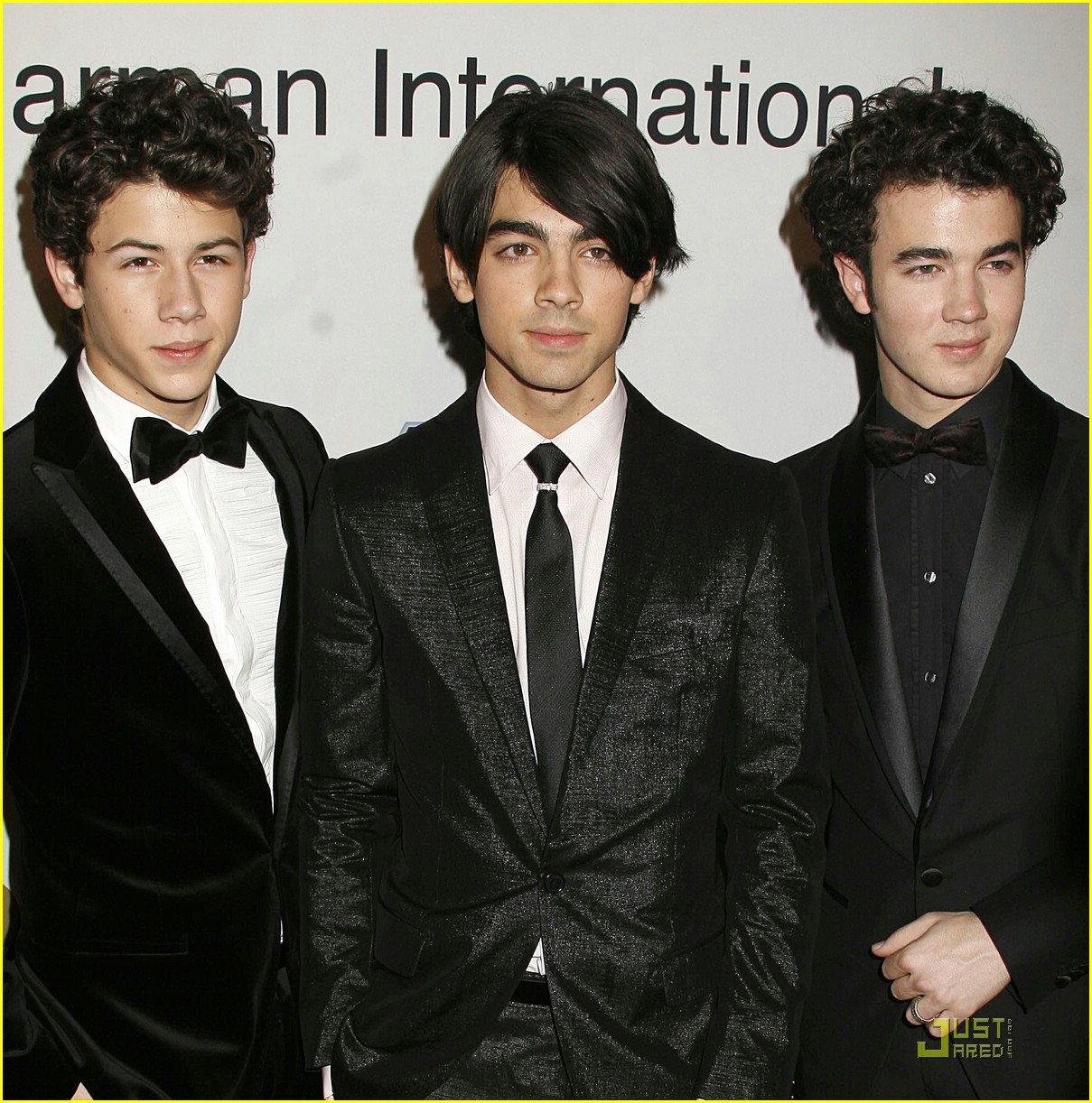 The Jonas Brothers Honor Clive Davis