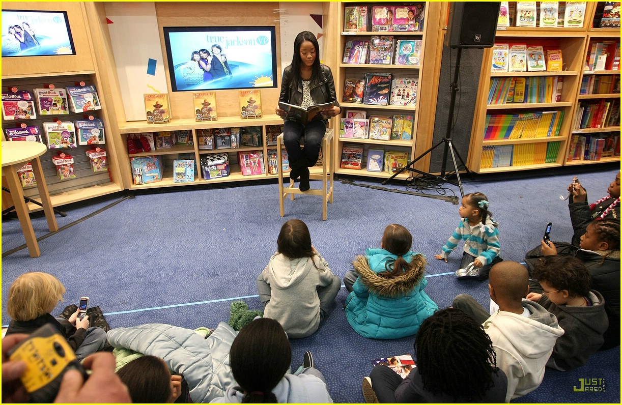 Keke Palmer is a Scholastic Sweetie