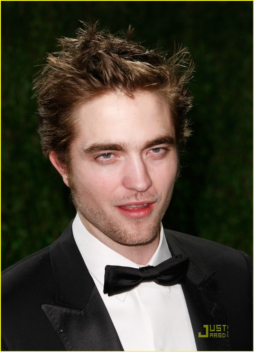 Robert Pattinson: Oscars Are Insane!