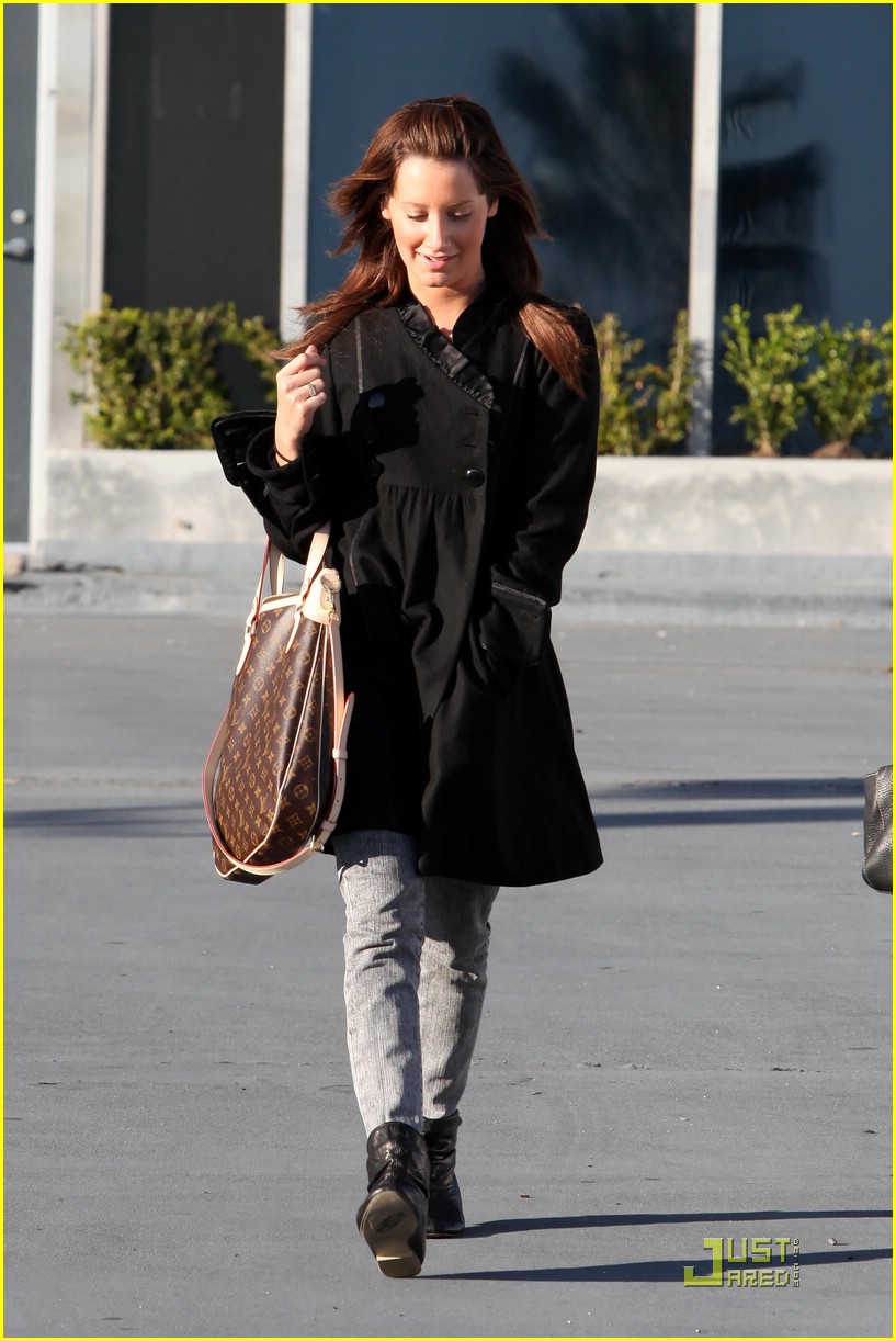Ashley Tisdale: Overtly Odeon