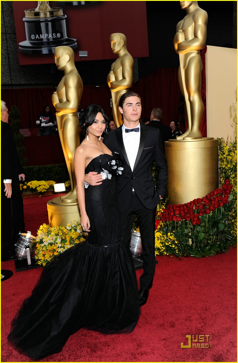 Zac Efron & Vanessa Hudgens - Oscars 2009