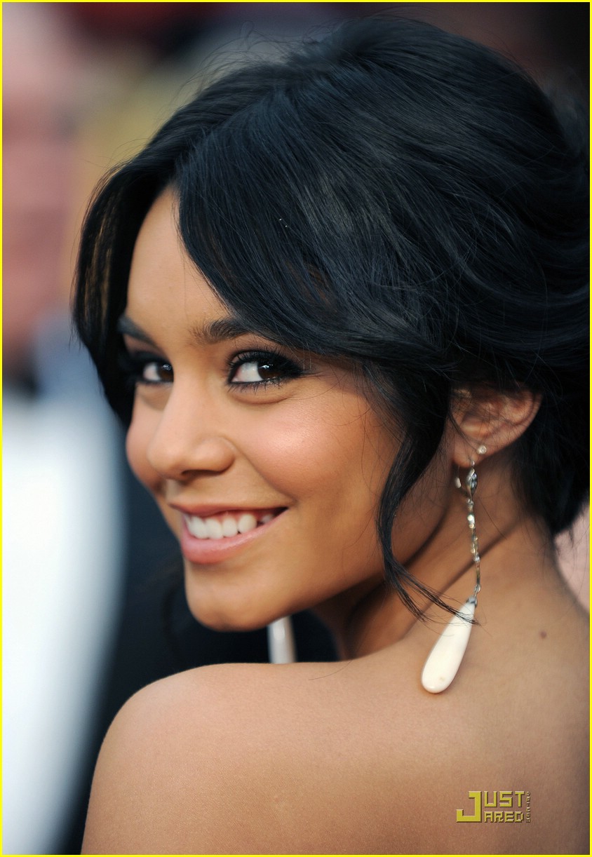 Zac Efron & Vanessa Hudgens - Oscars 2009