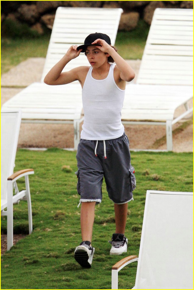 Jake T. Austin Pop & Locks