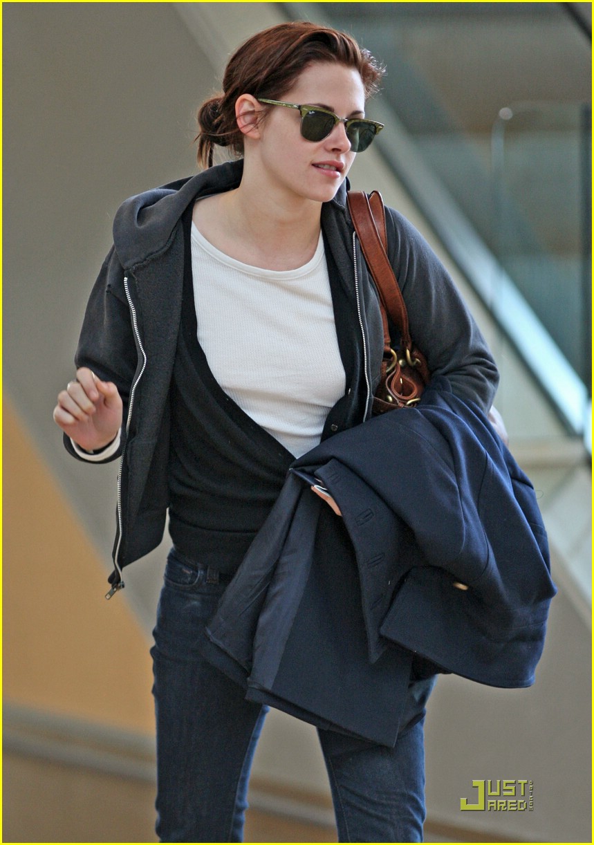 Kristen Stewart: Dakota Fanning Plays Crazy Character