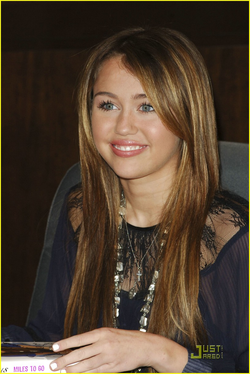 Miley Cyrus is a Barnes & Noble Beauty