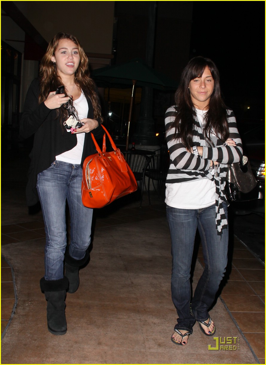 Miley Cyrus & Mandy Jiroux: City Wok Women