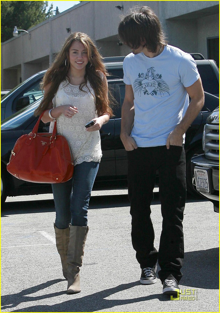 Miley Cyrus & Justin Gaston: Studio Cafe Sweeties
