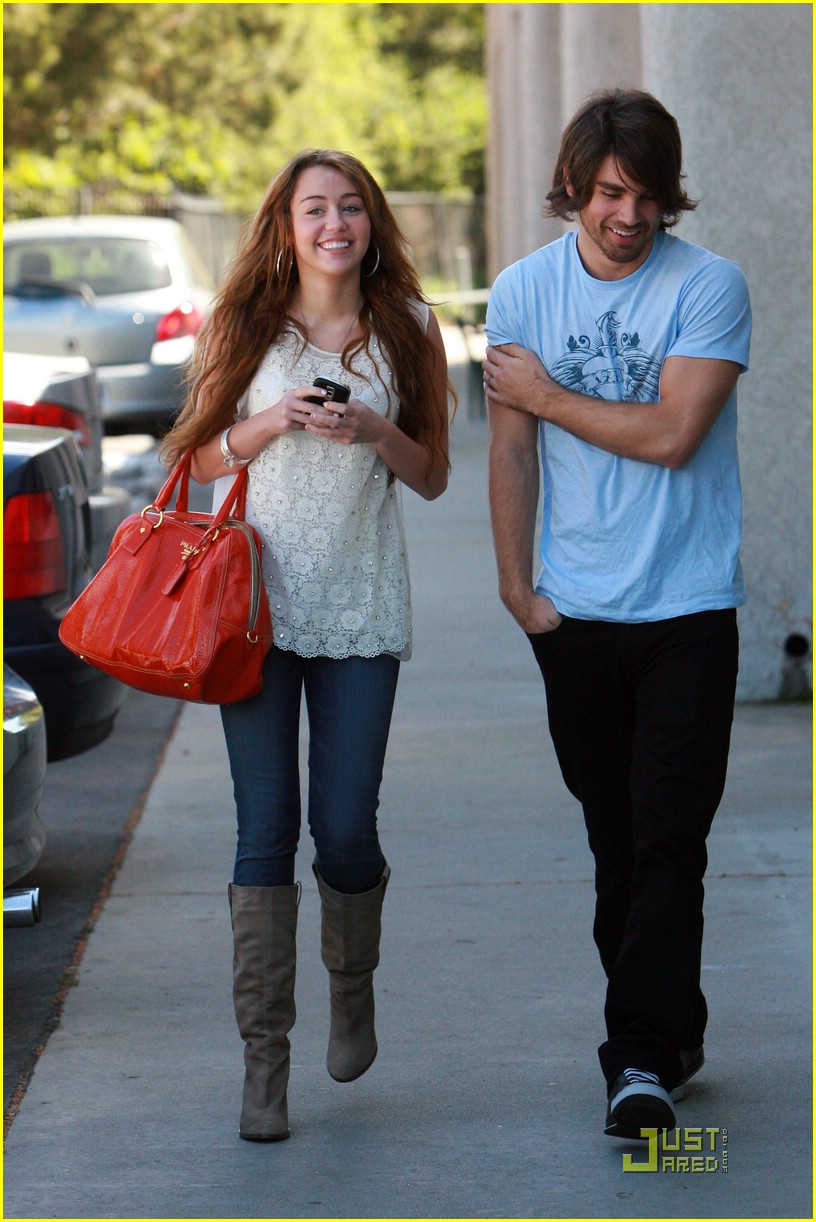 Miley Cyrus & Justin Gaston: Studio Cafe Sweeties