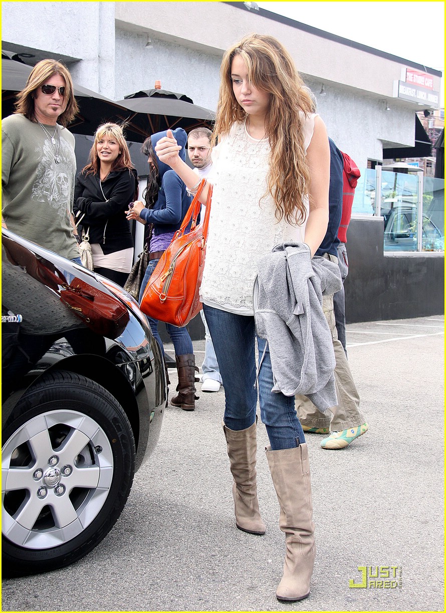 Miley Cyrus & Justin Gaston: Studio Cafe Sweeties
