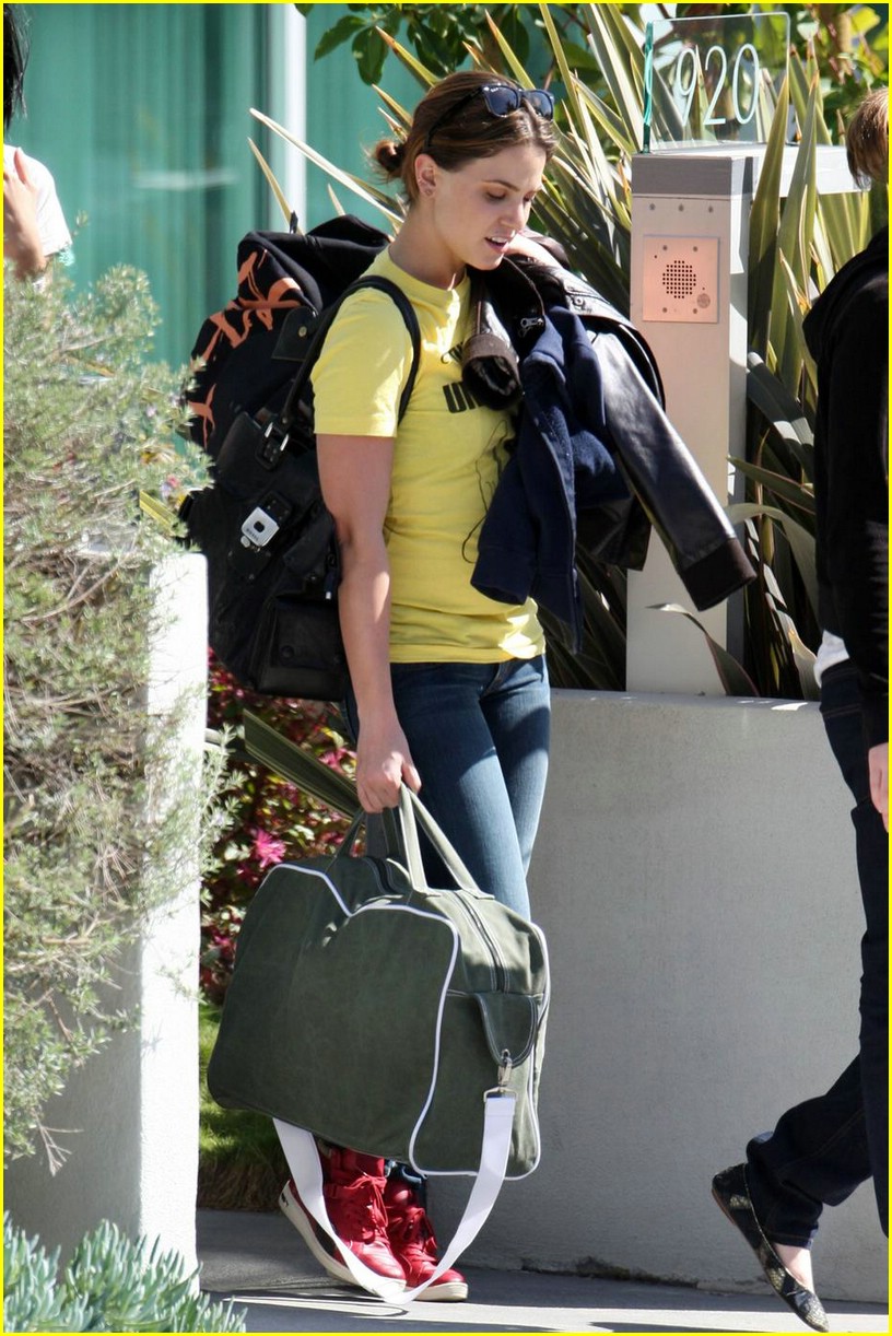 Nikki Reed is Very Velvet Underground