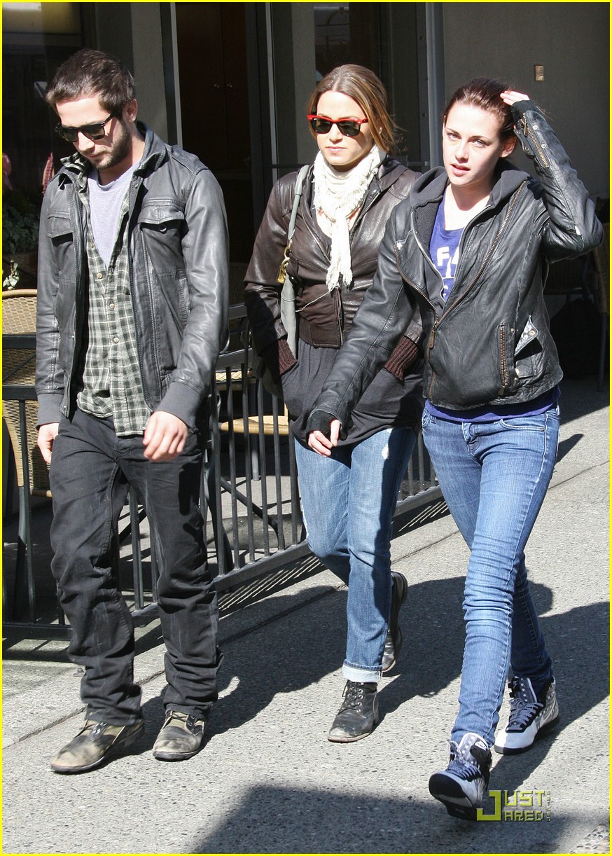 Kristen Stewart & Michael Angarano: Sushi Sweethearts