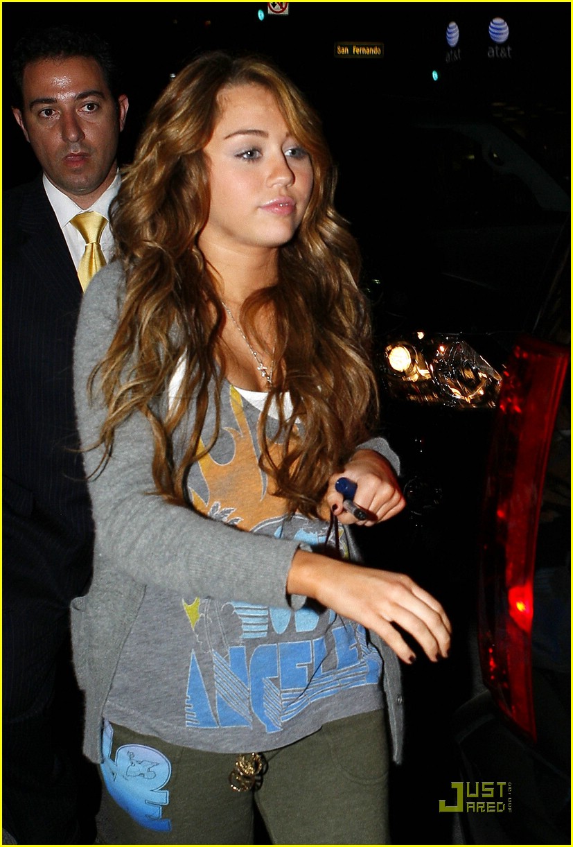 Miley Cyrus & Taylor Swift: P.F. Chang's Party
