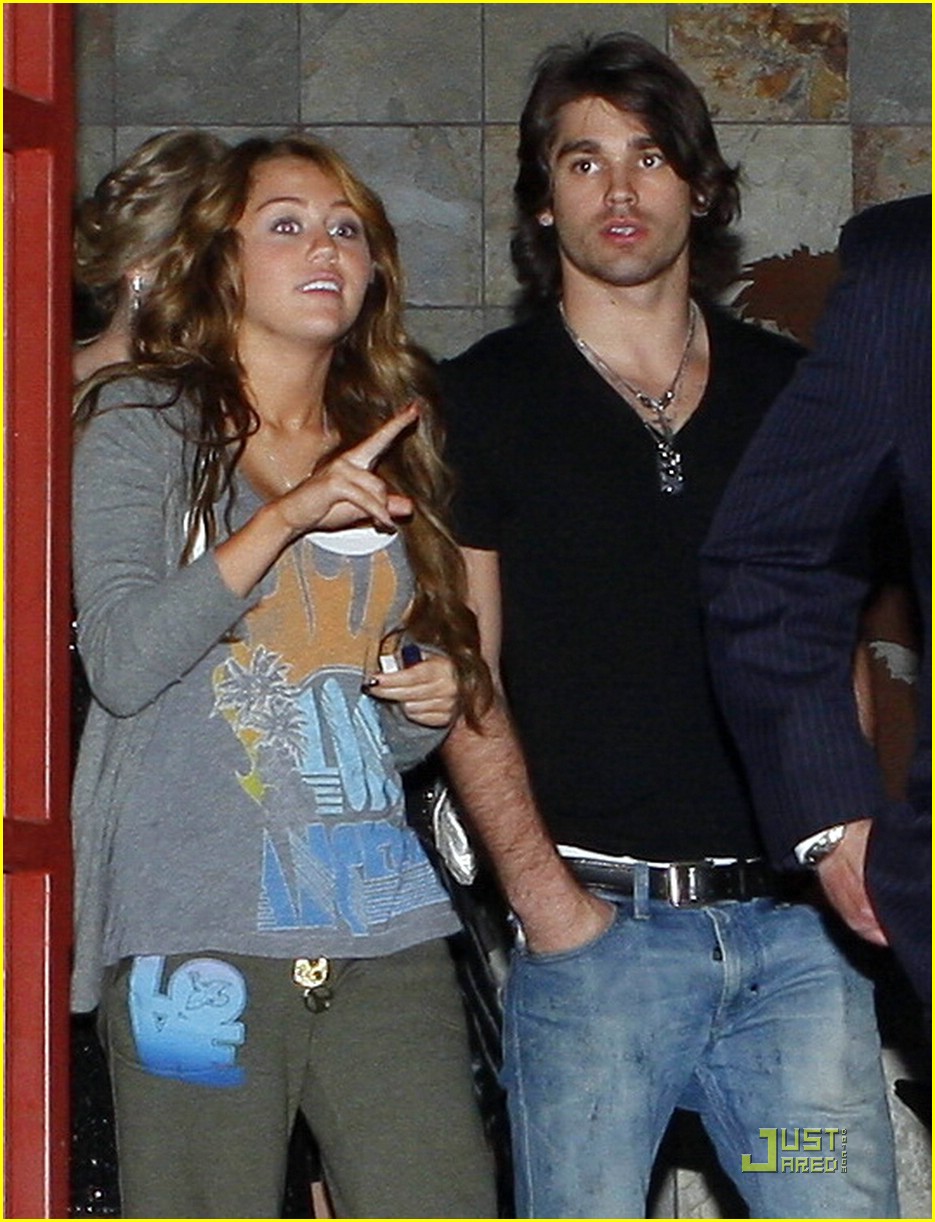 Miley Cyrus & Taylor Swift: P.F. Chang's Party