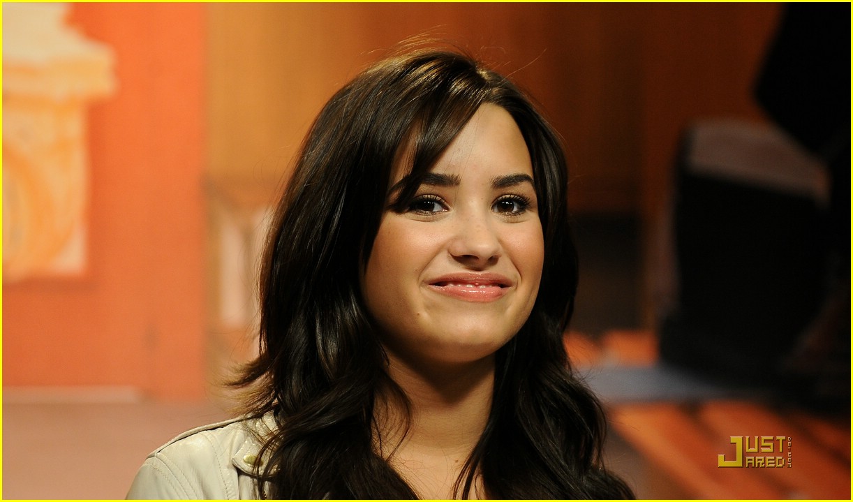 Demi Lovato Brings Music to Madrid