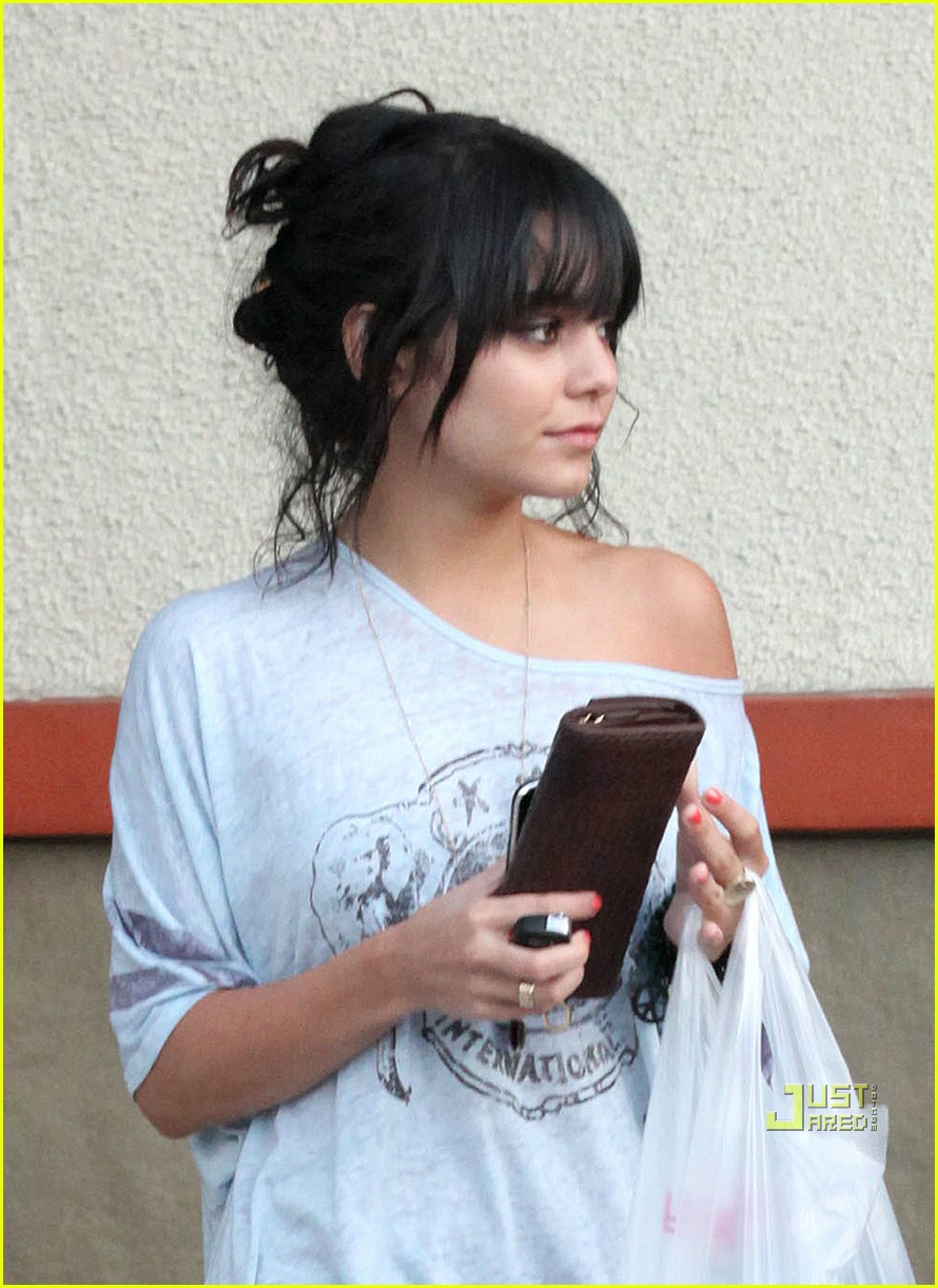 Vanessa Hudgens: Fringe Boot Beautiful