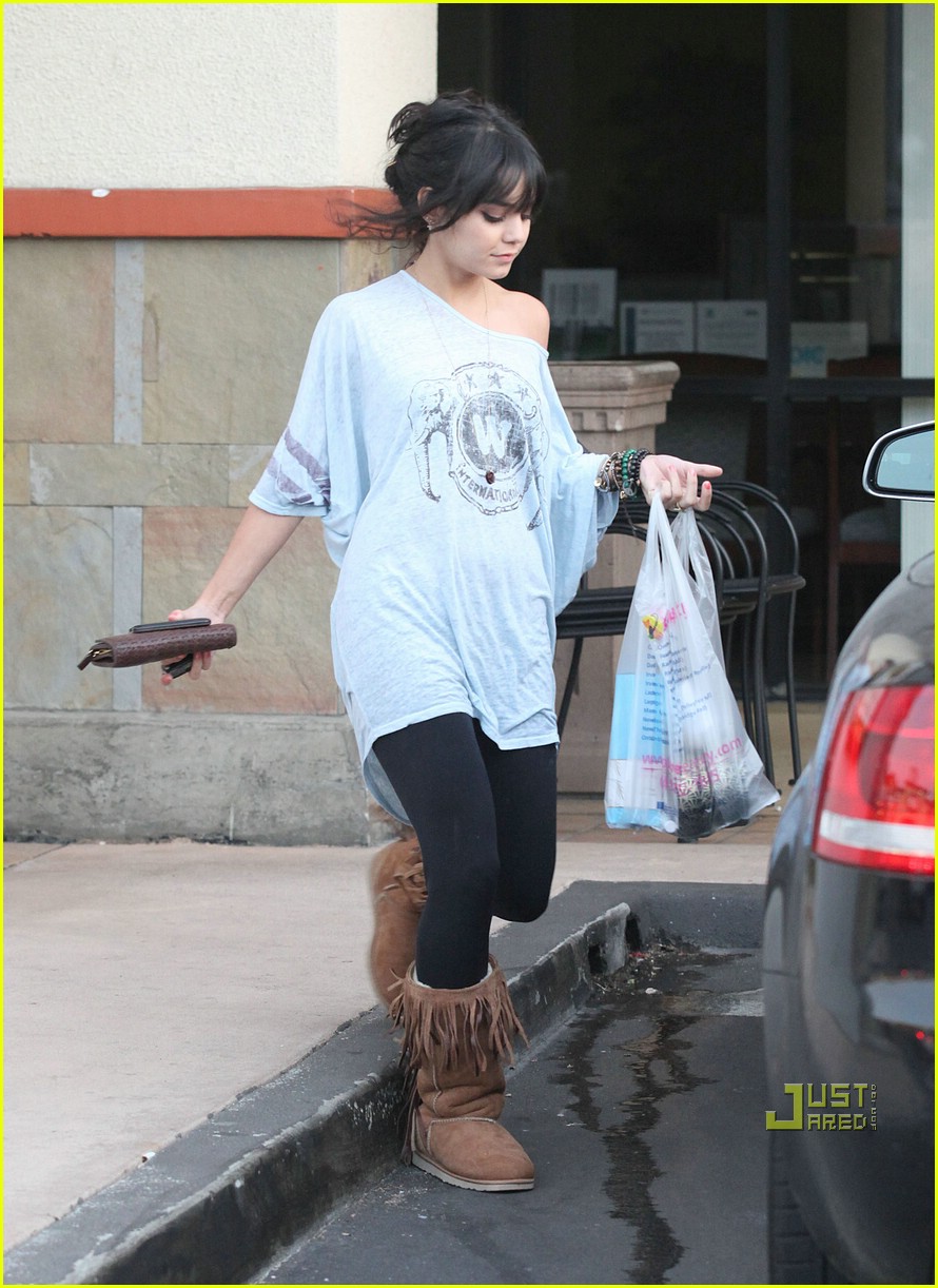 Vanessa Hudgens: Fringe Boot Beautiful