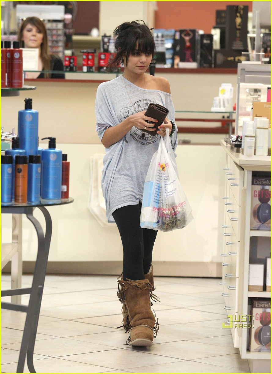 Vanessa Hudgens: Fringe Boot Beautiful